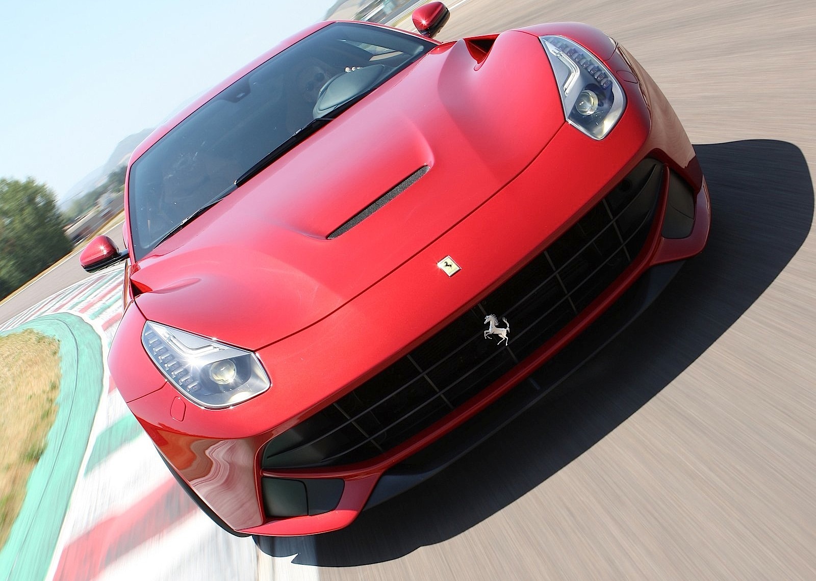 Ferrari F12 Berlinetta photo 79