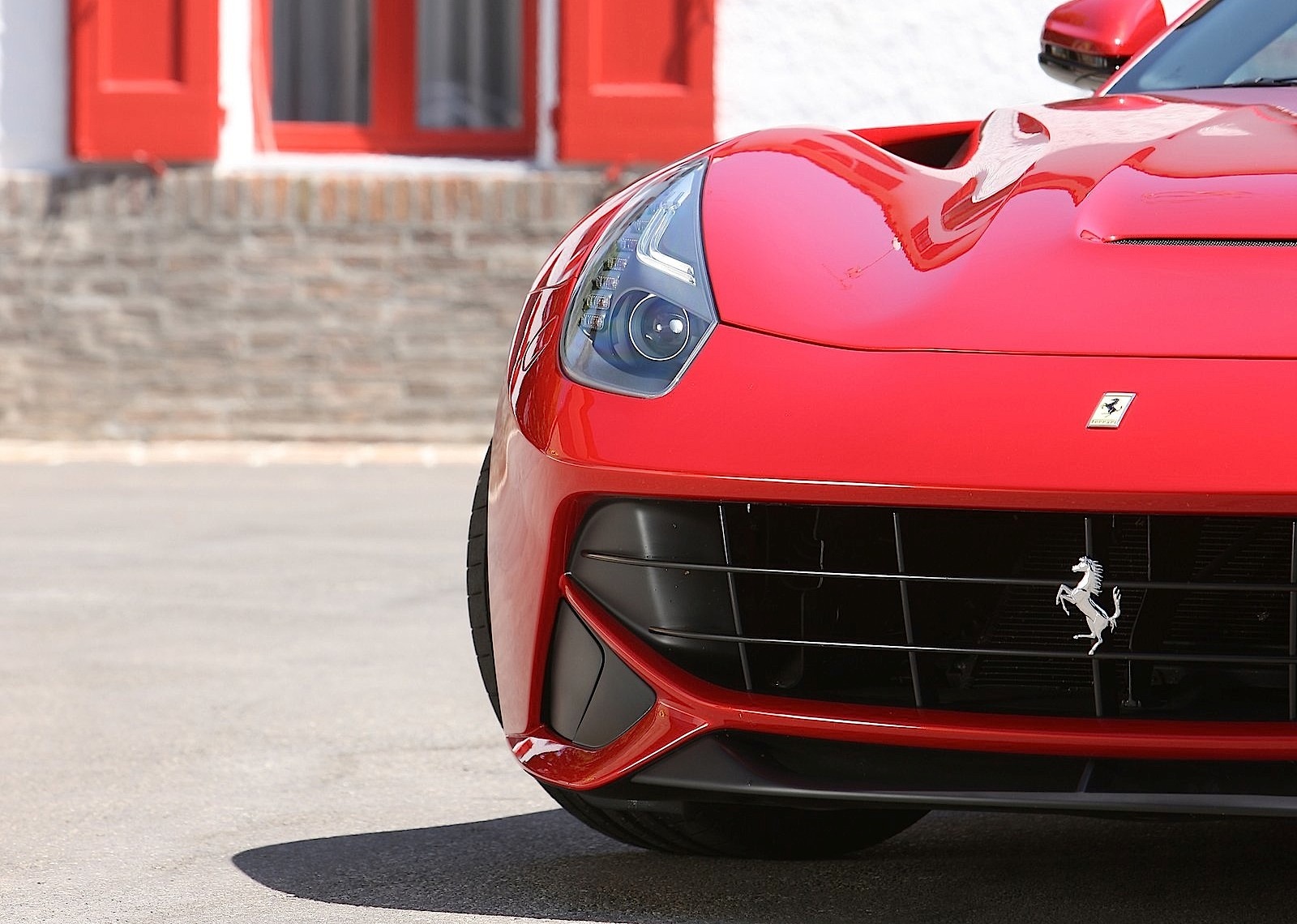 Ferrari F12 Berlinetta photo 85