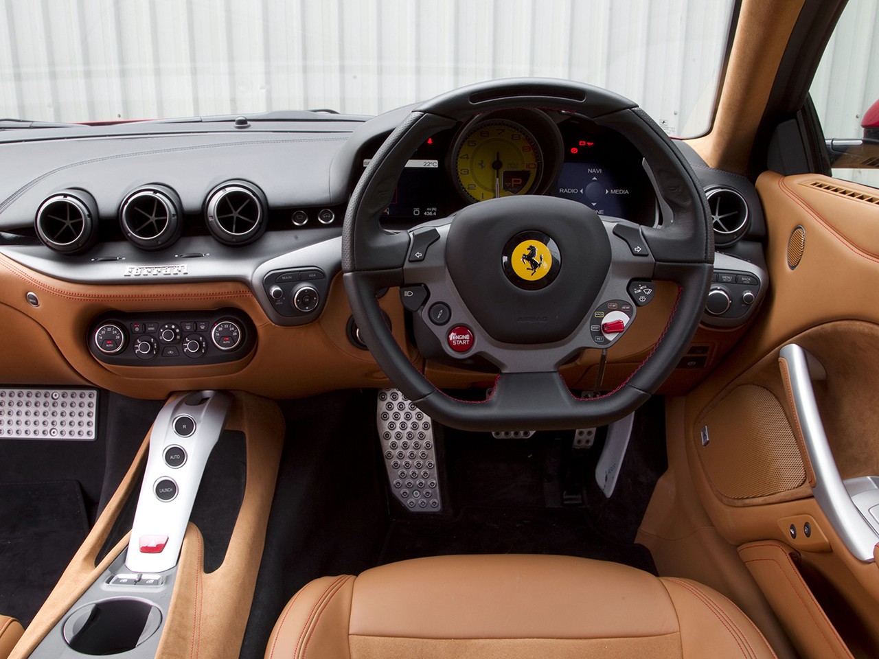 Ferrari F12 Berlinetta photo 145