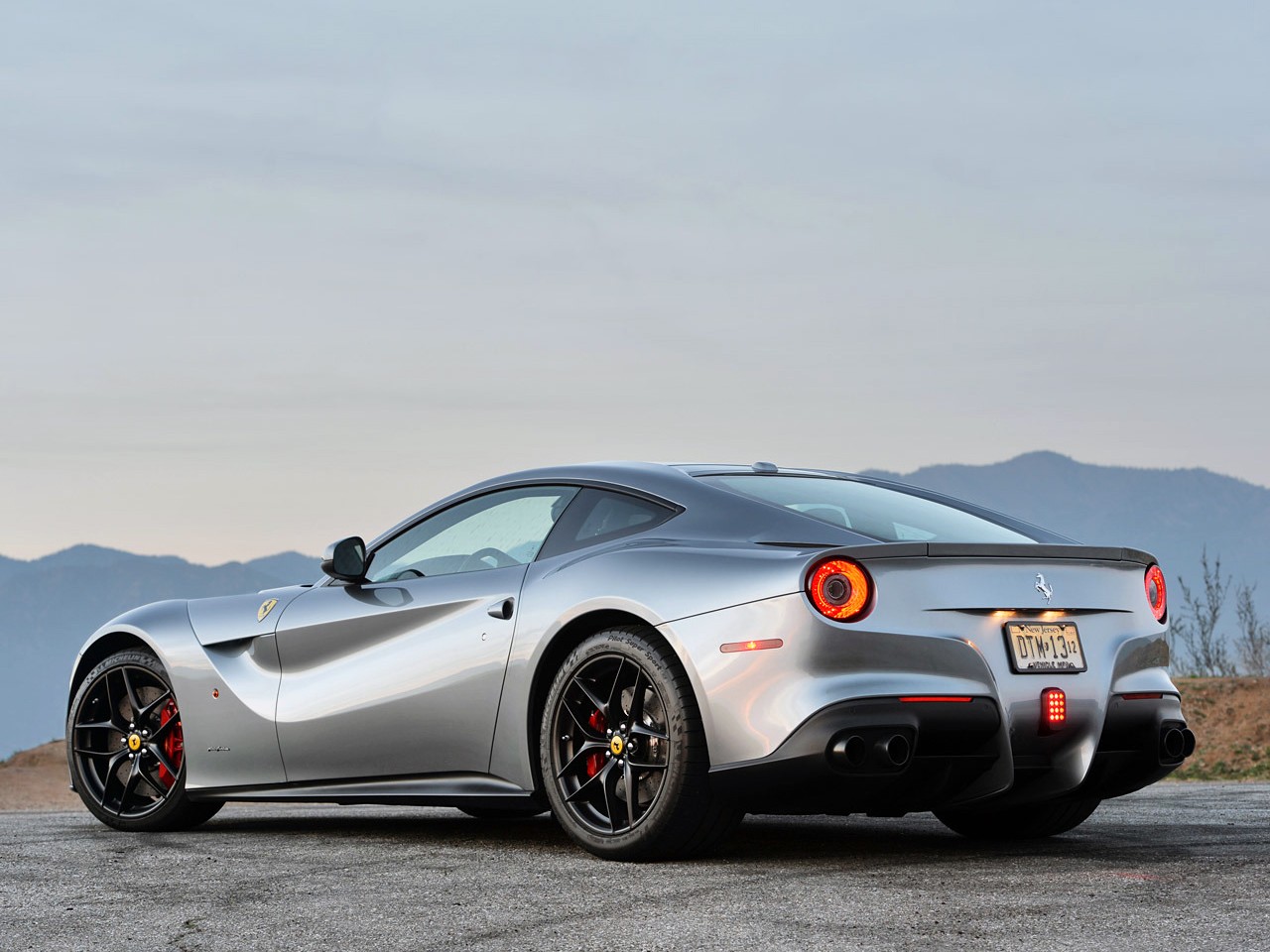 Ferrari F12 Berlinetta photo 98