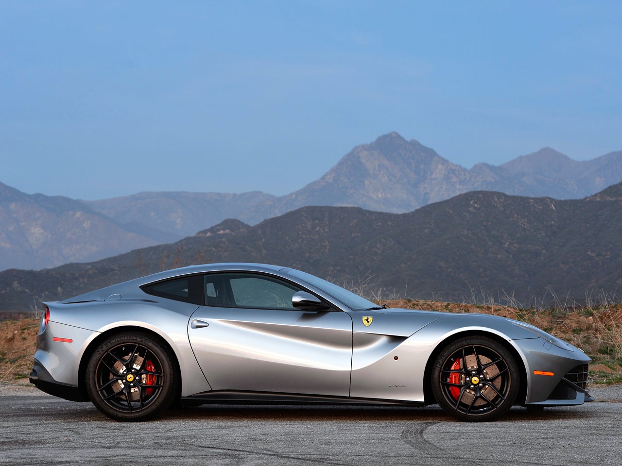 Ferrari F12 Berlinetta photo 99
