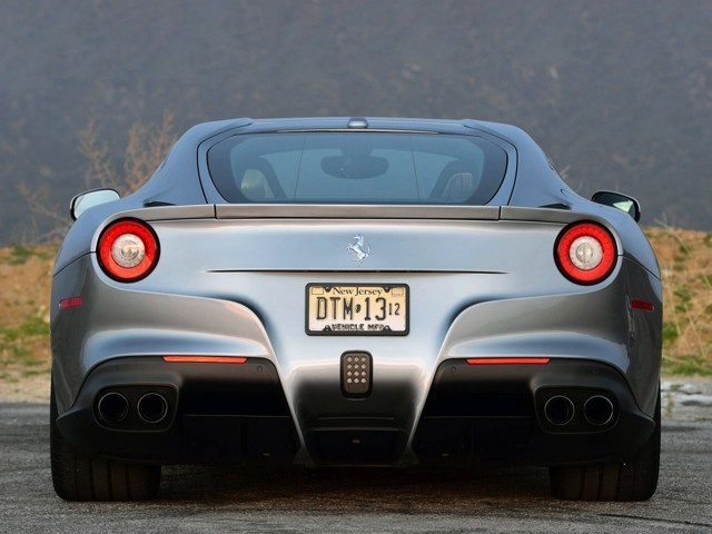 Ferrari F12 Berlinetta photo 101