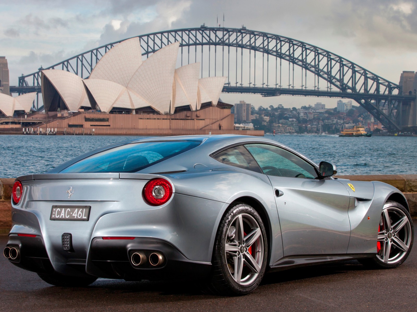 Ferrari F12 Berlinetta photo 104