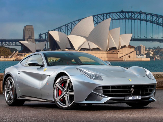 Ferrari F12 Berlinetta photo 105