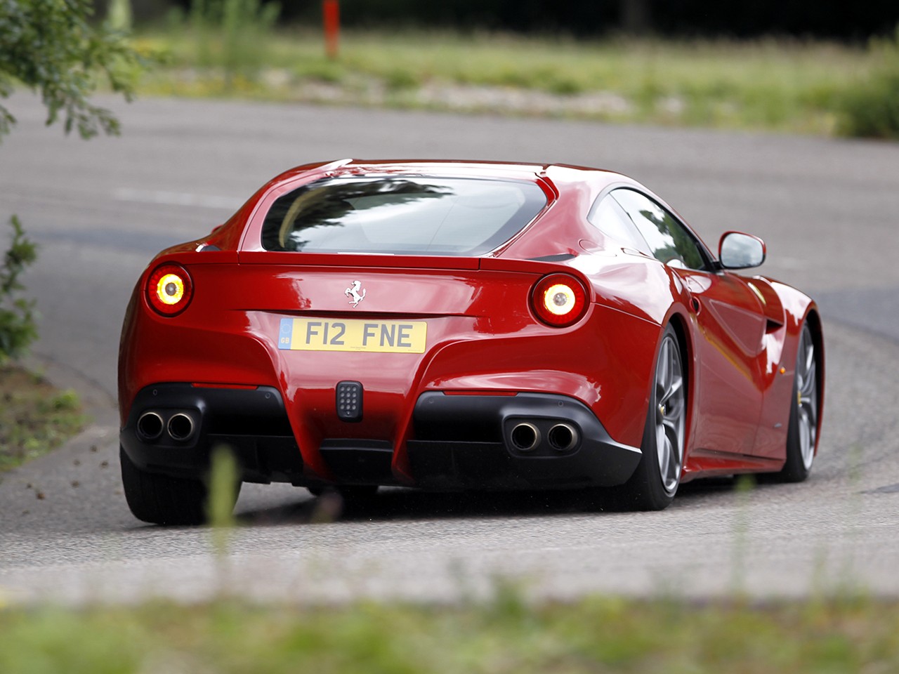 Ferrari F12 Berlinetta photo 107