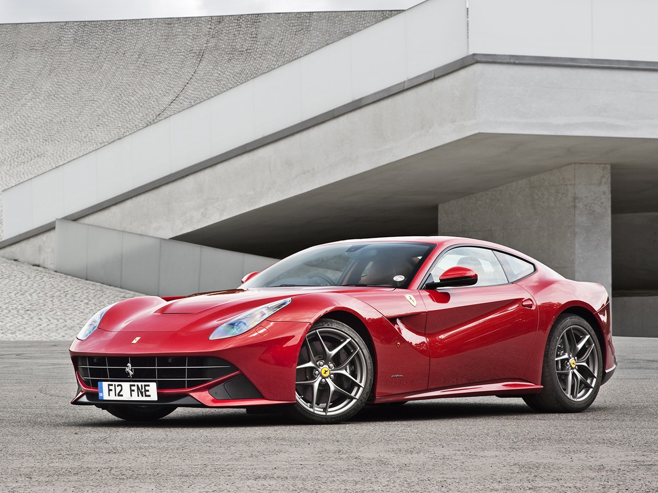 Ferrari F12 Berlinetta photo 111