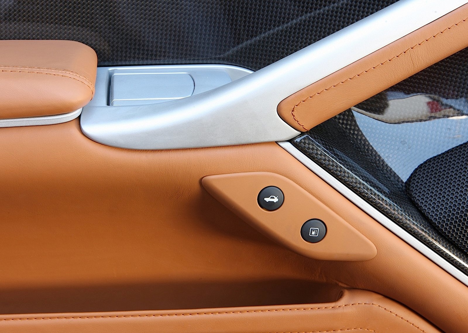 Ferrari F12 Berlinetta photo 126