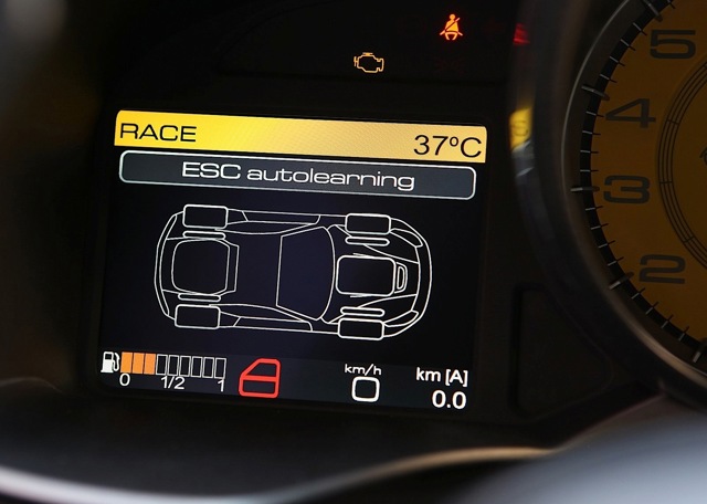 Ferrari F12 Berlinetta photo 133