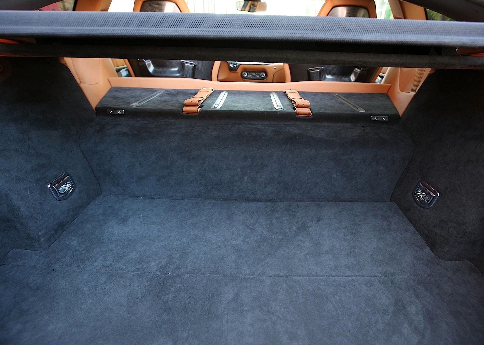 Ferrari F12 Berlinetta photo 137