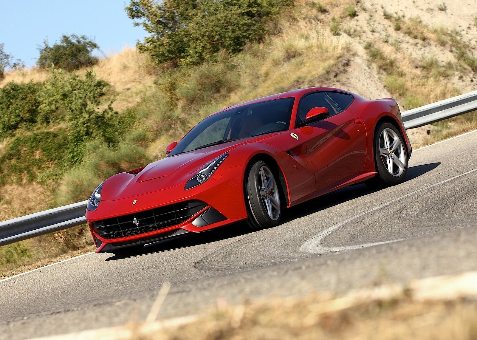 Ferrari F12 Berlinetta photo 44