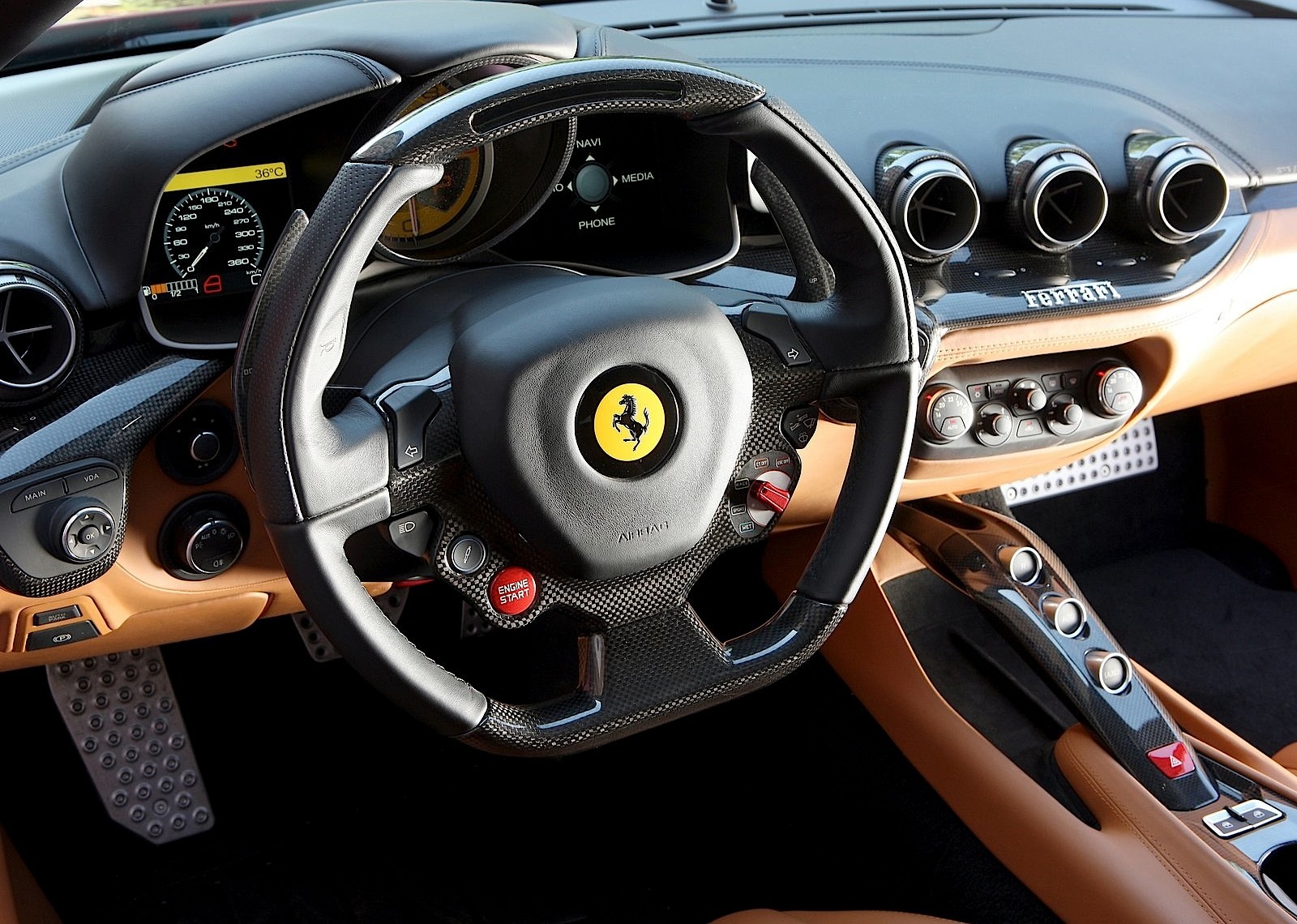 Ferrari F12 Berlinetta photo 115