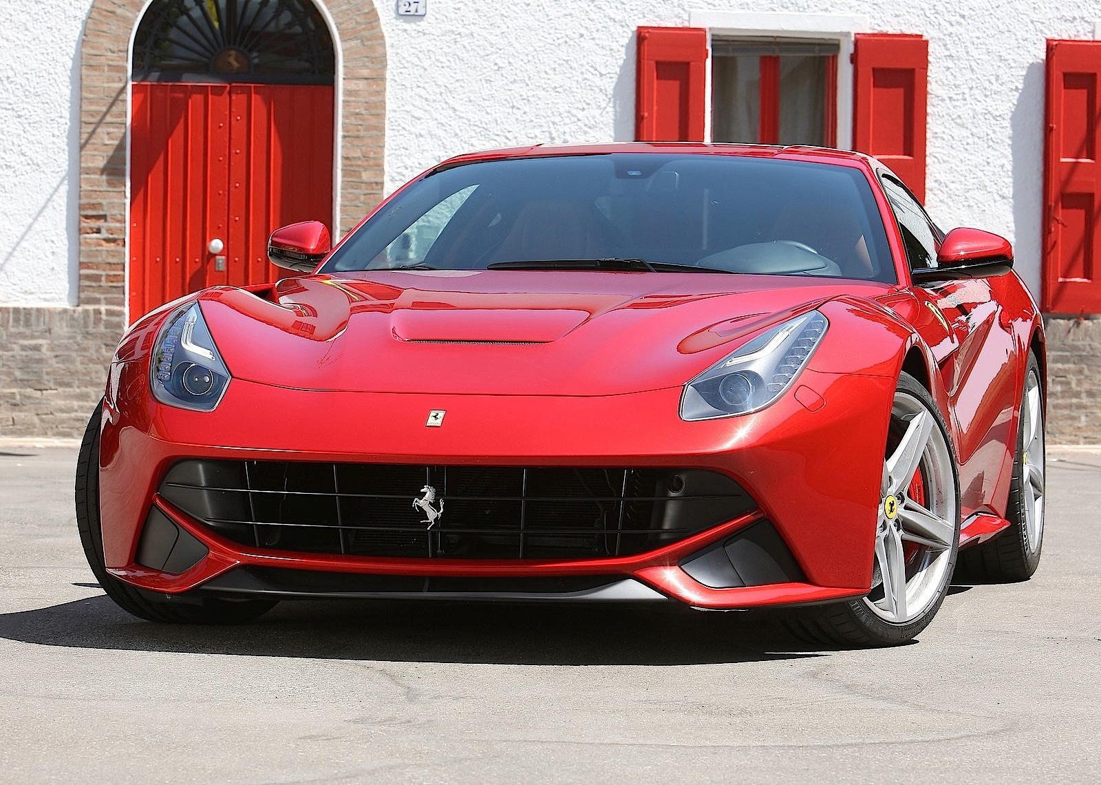 Ferrari F12 Berlinetta photo 55