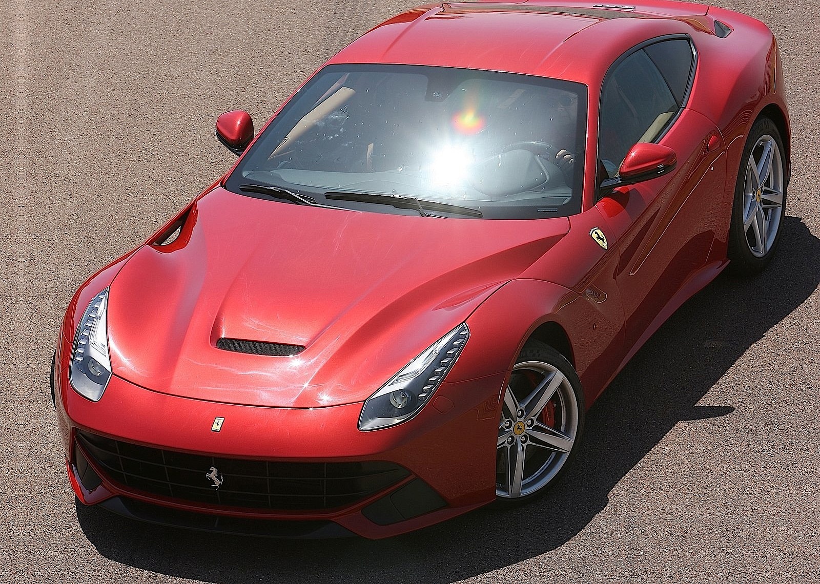 Ferrari F12 Berlinetta photo 63