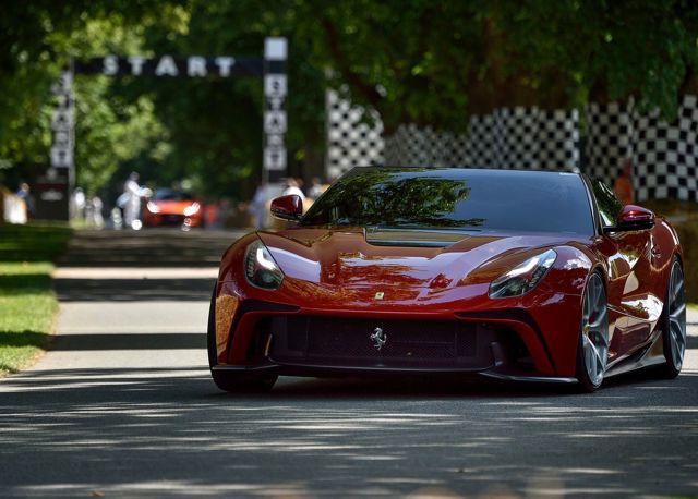 Ferrari F12 Trs foto 1