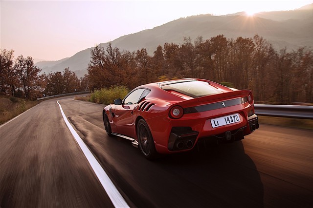 Ferrari F12tdf foto 11