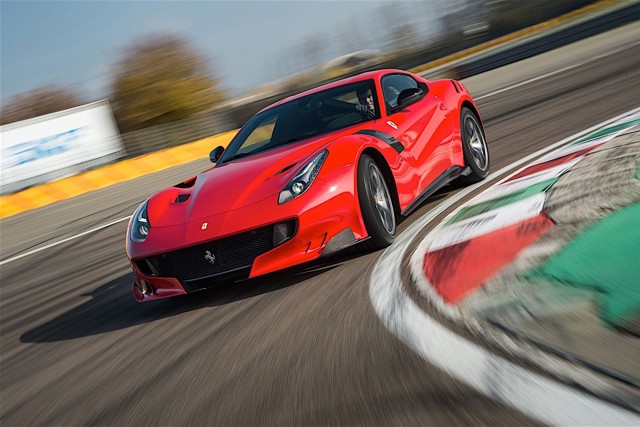Ferrari F12tdf foto 15