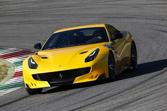Ferrari F12tdf foto 18