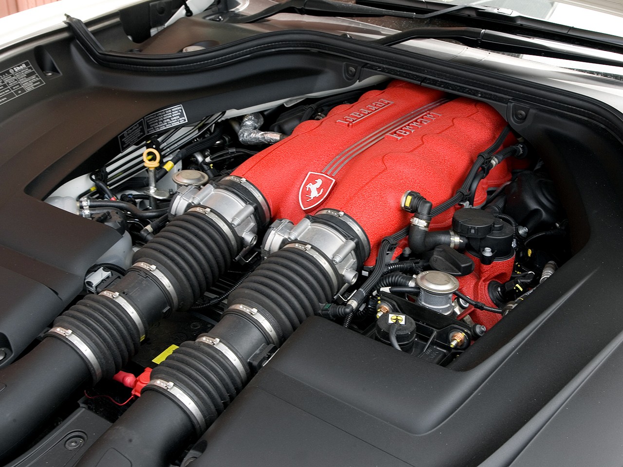 Ferrari F149 California photo 75
