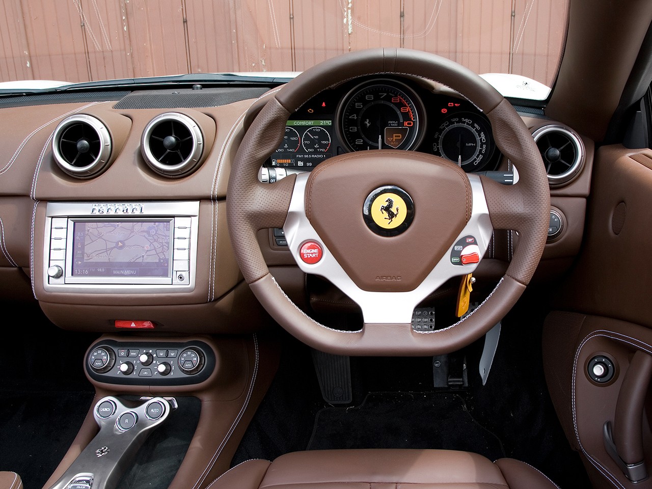 Ferrari F149 California photo 77