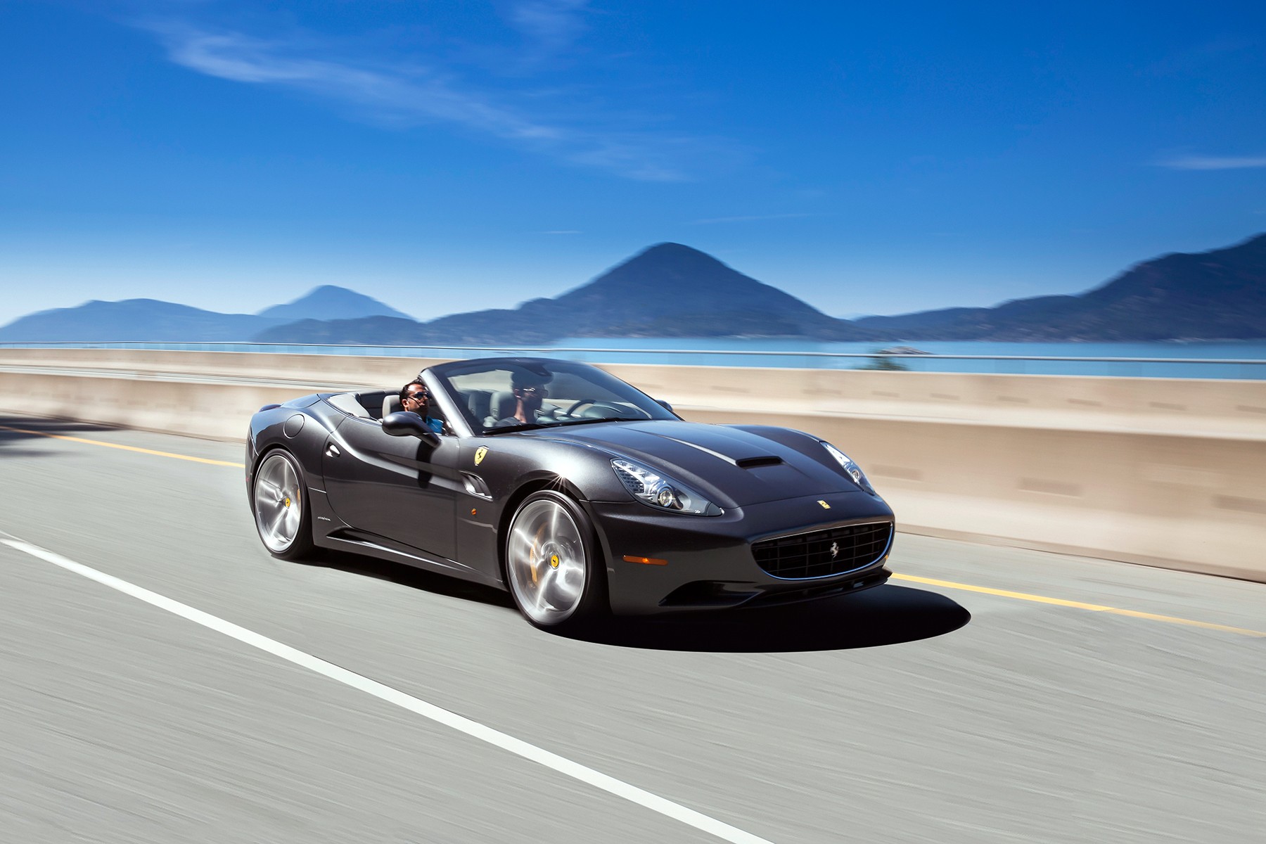 Ferrari F149 California photo 17