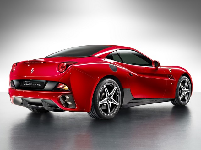 Ferrari F149 California photo 40