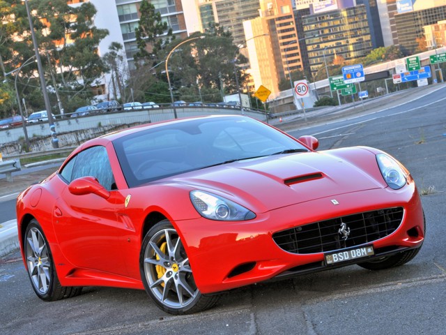 Ferrari F149 California photo 45