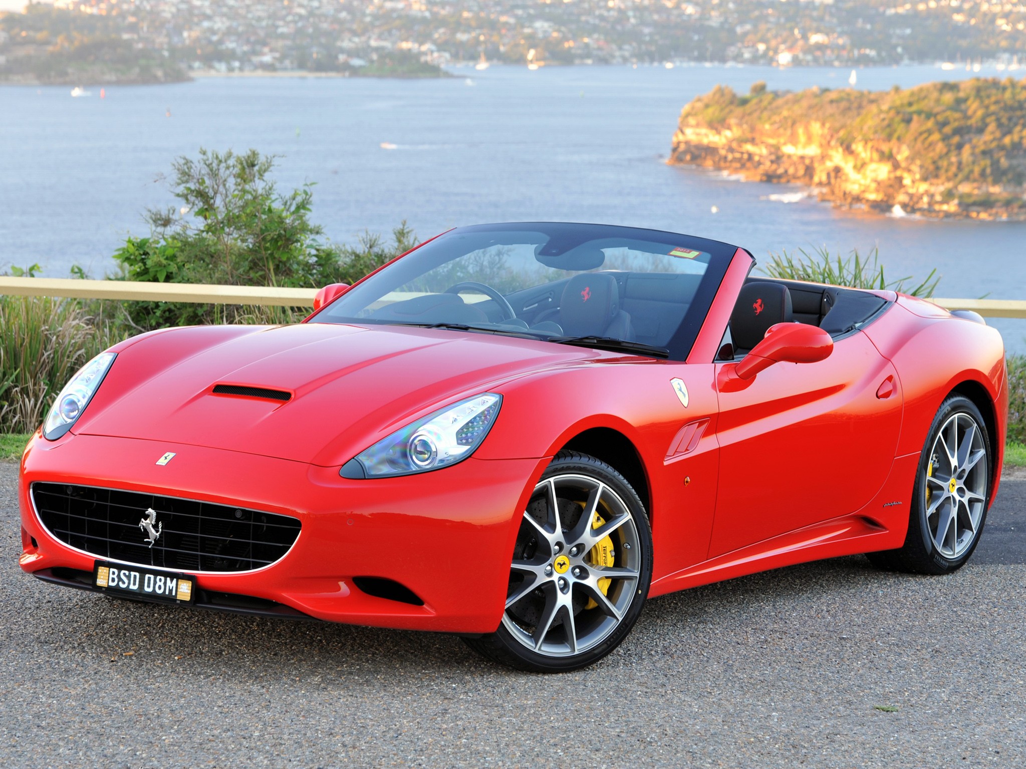 Ferrari F149 California photo 47