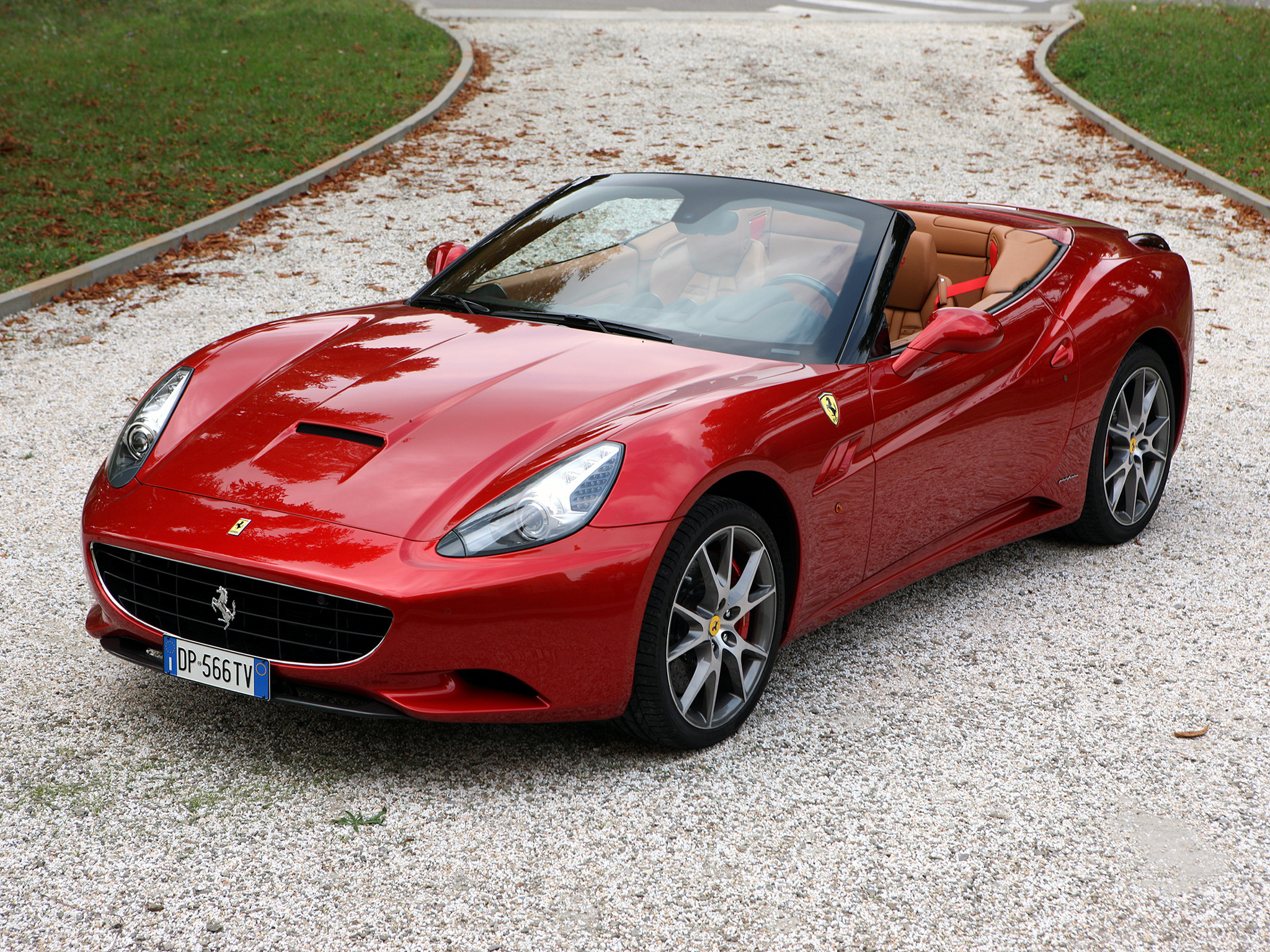 Ferrari F149 California photo 50