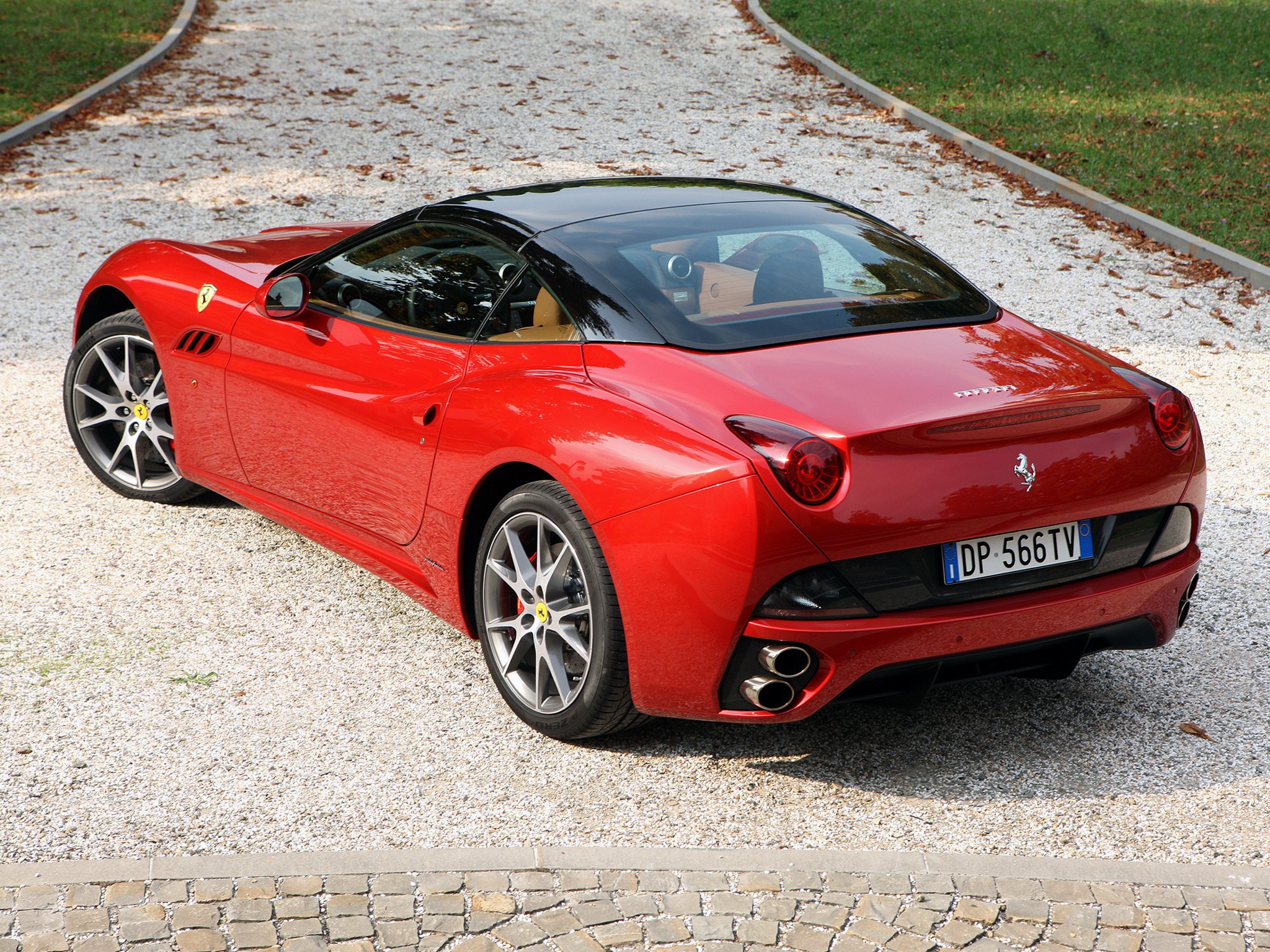 Ferrari F149 California photo 52