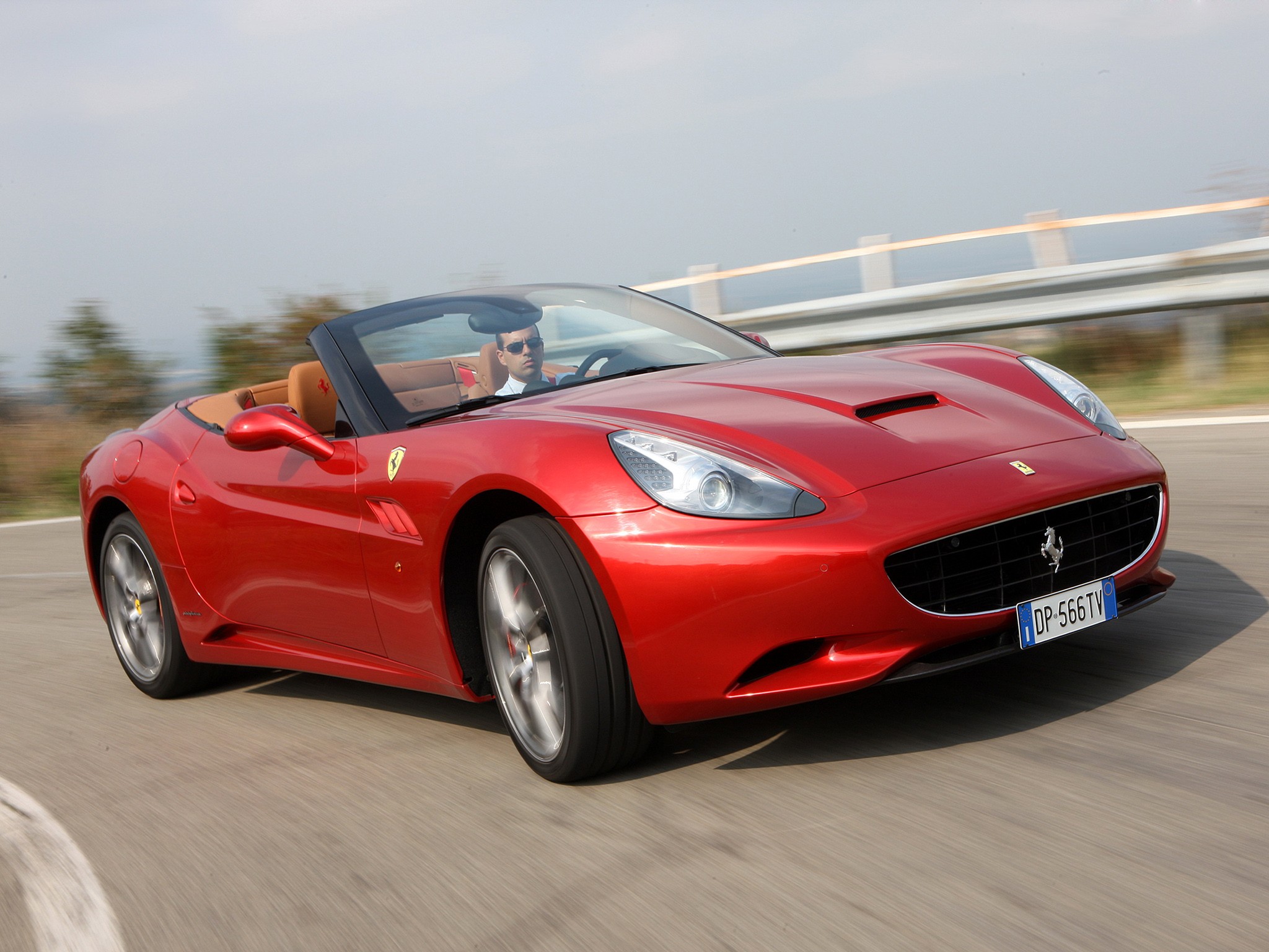 Ferrari F149 California photo 56