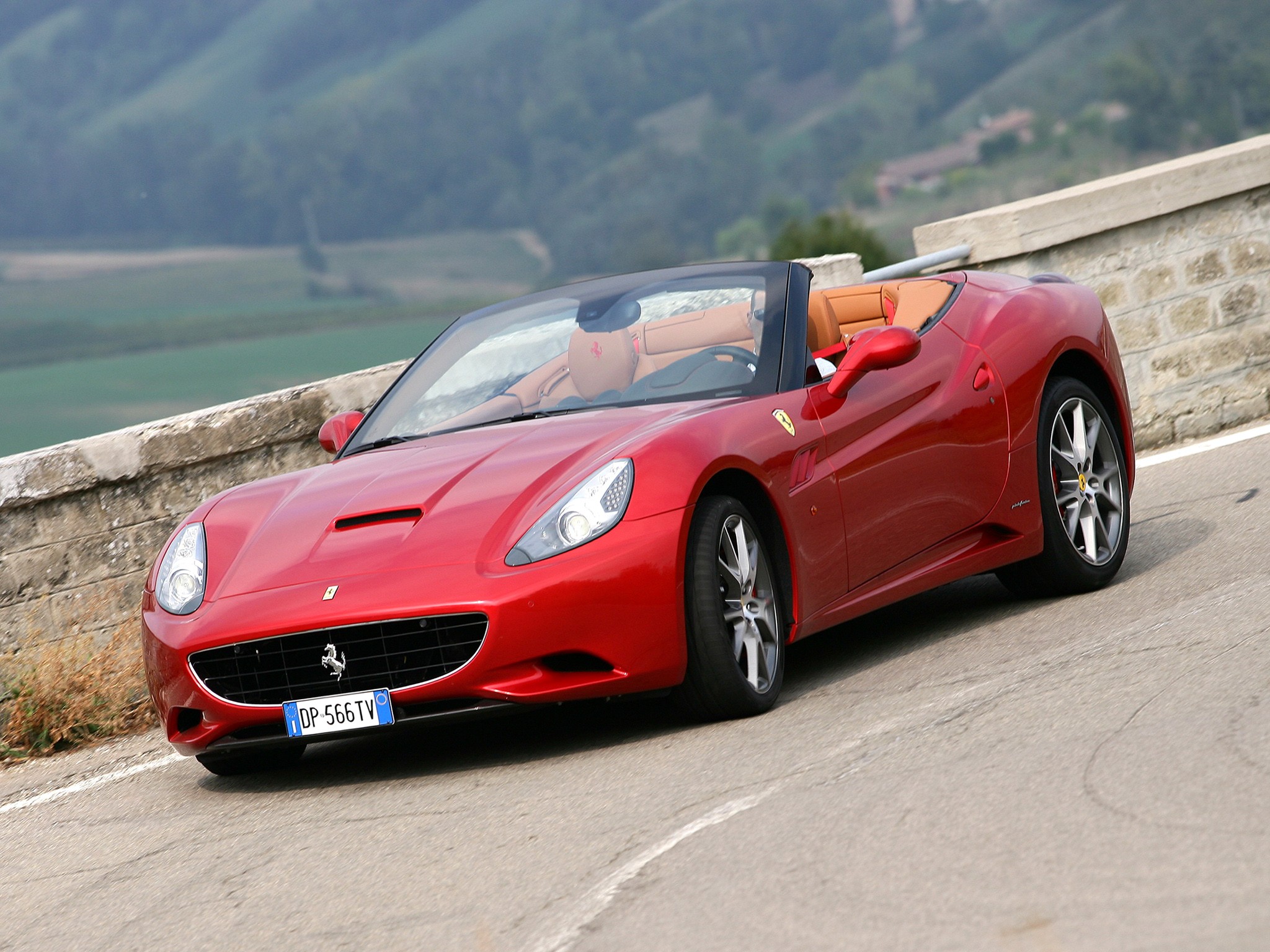 Ferrari F149 California photo 59