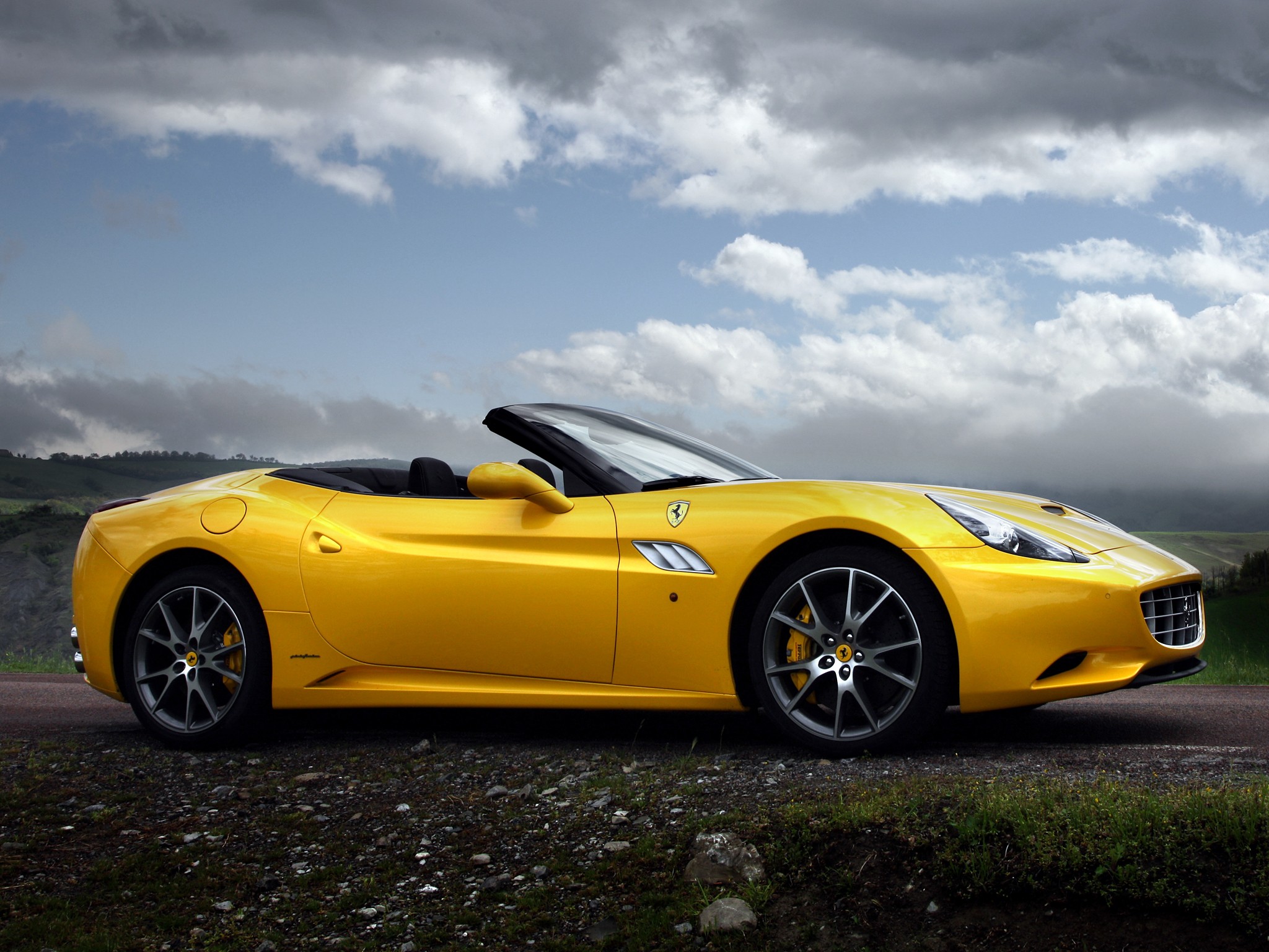 Ferrari F149 California photo 15