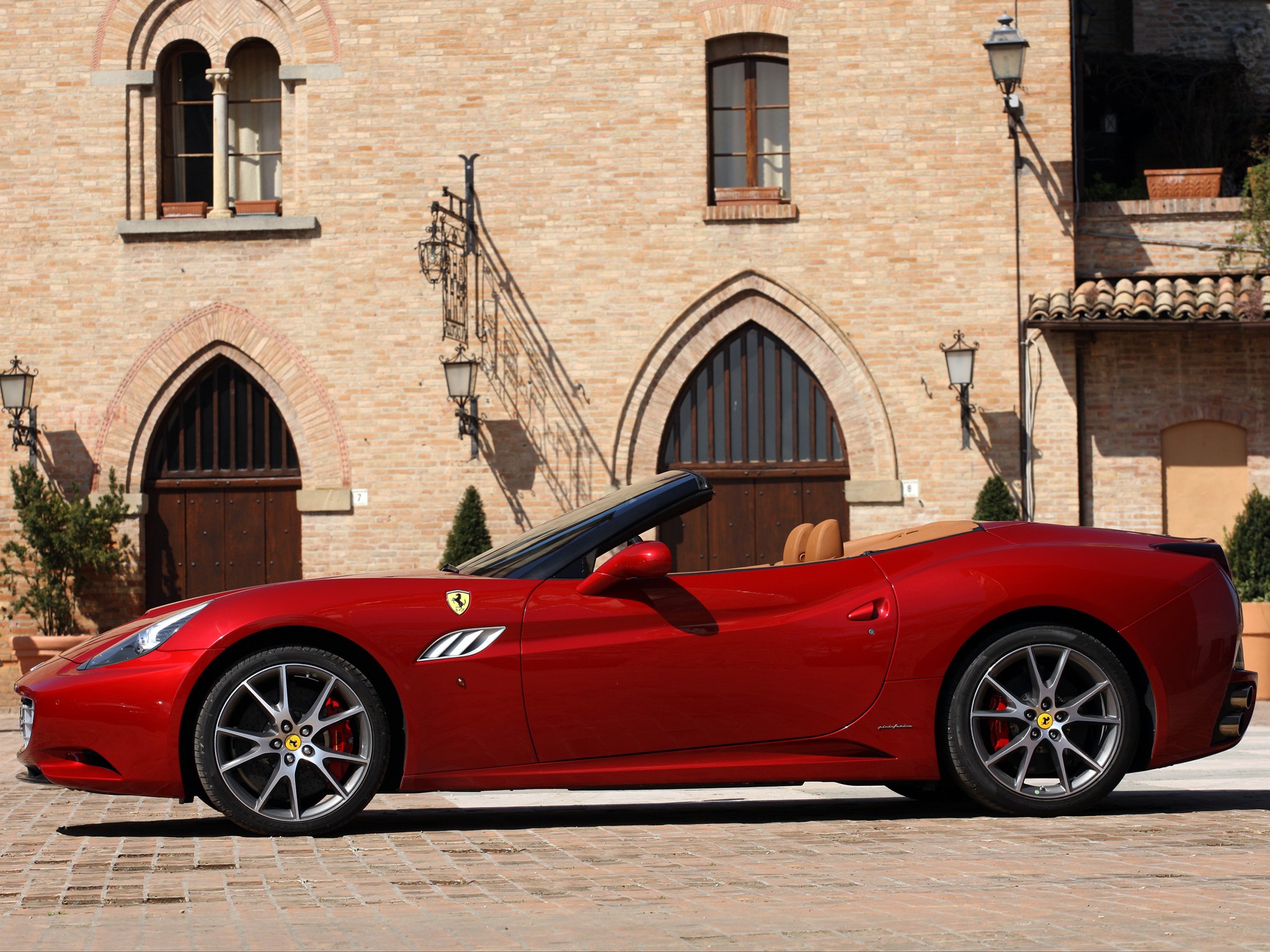 Ferrari F149 California photo 21