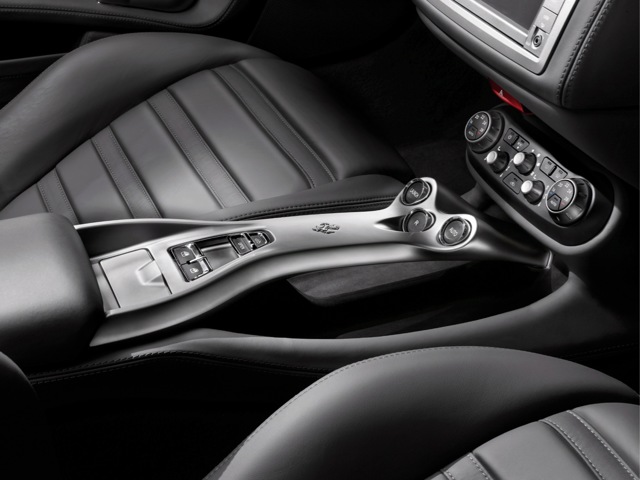 Ferrari F149 California photo 41