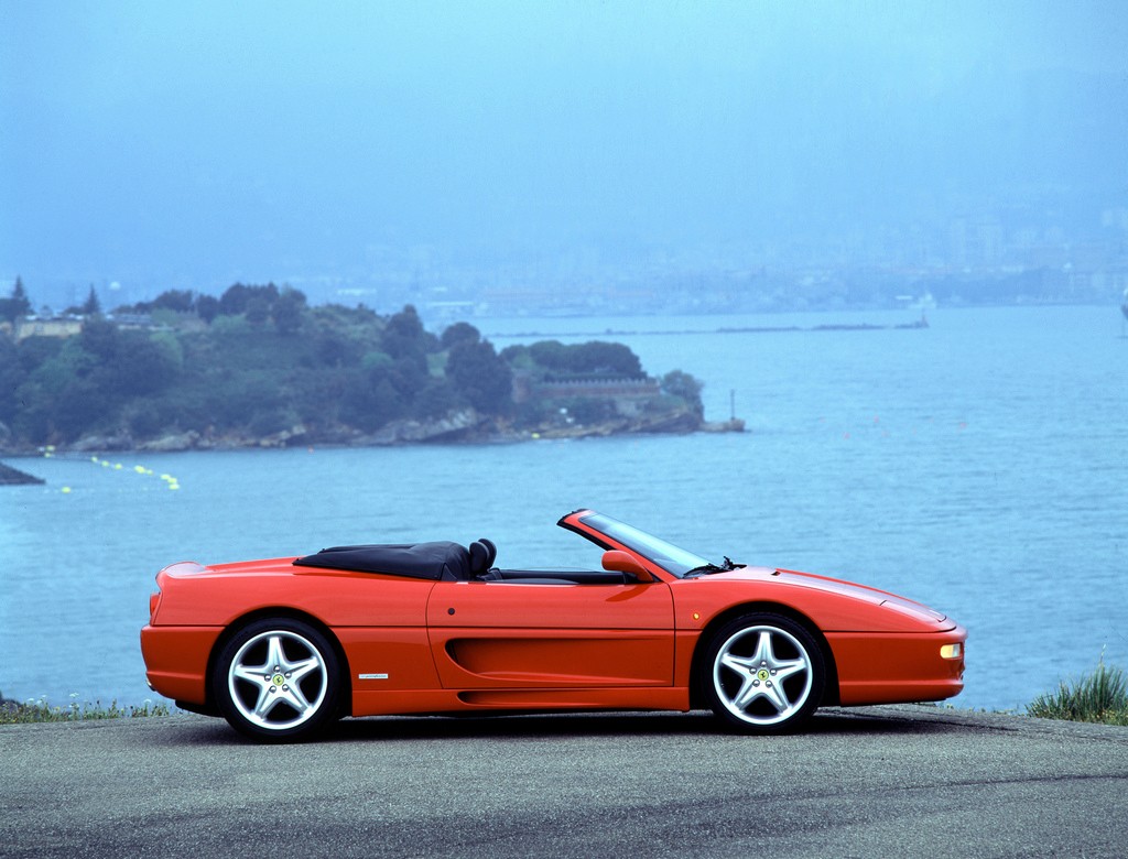 Ferrari F355 Spider photo 18