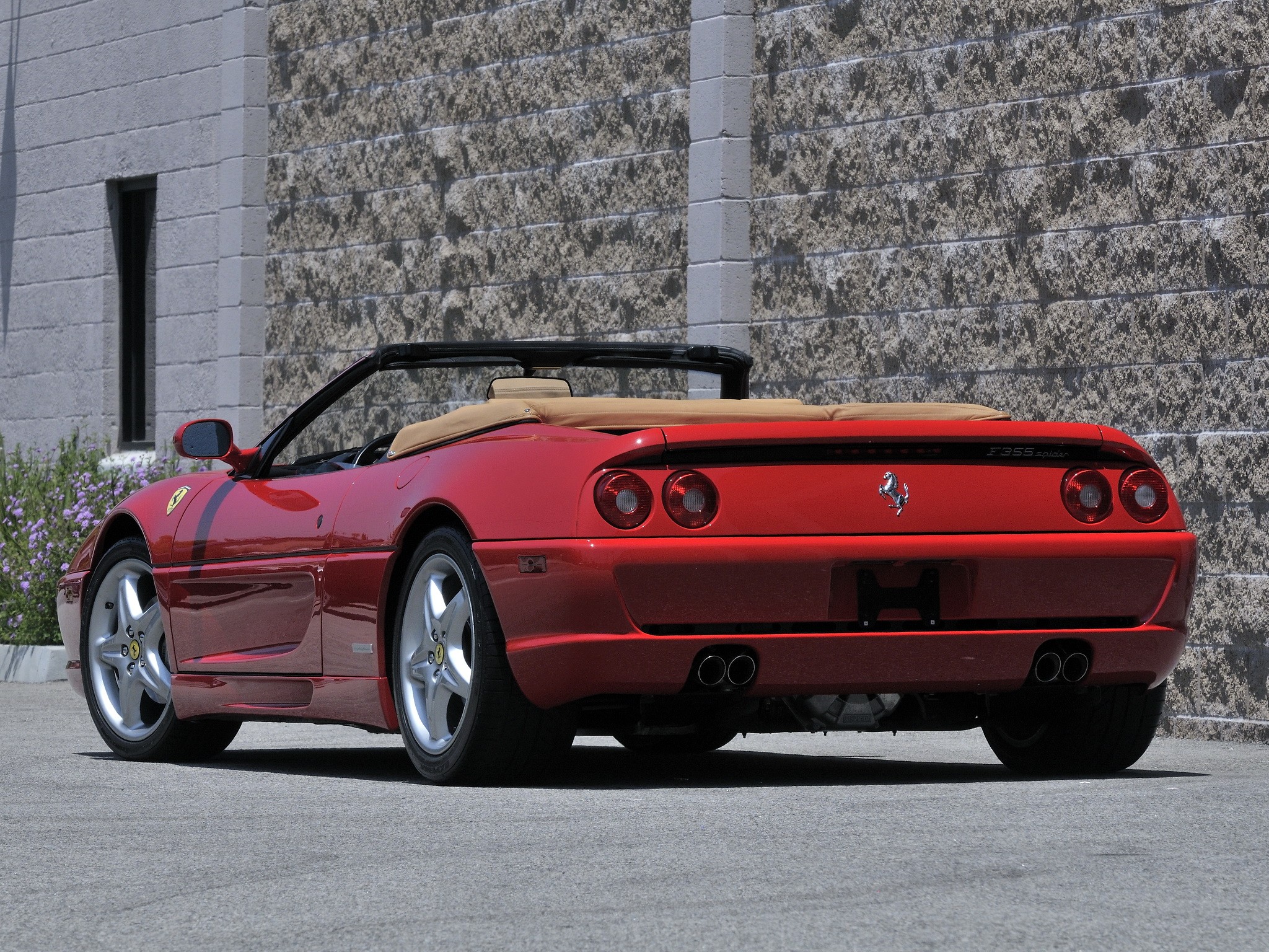 Ferrari F355 Spider photo 29