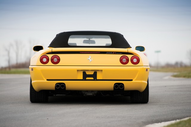 Ferrari F355 Spider foto 38