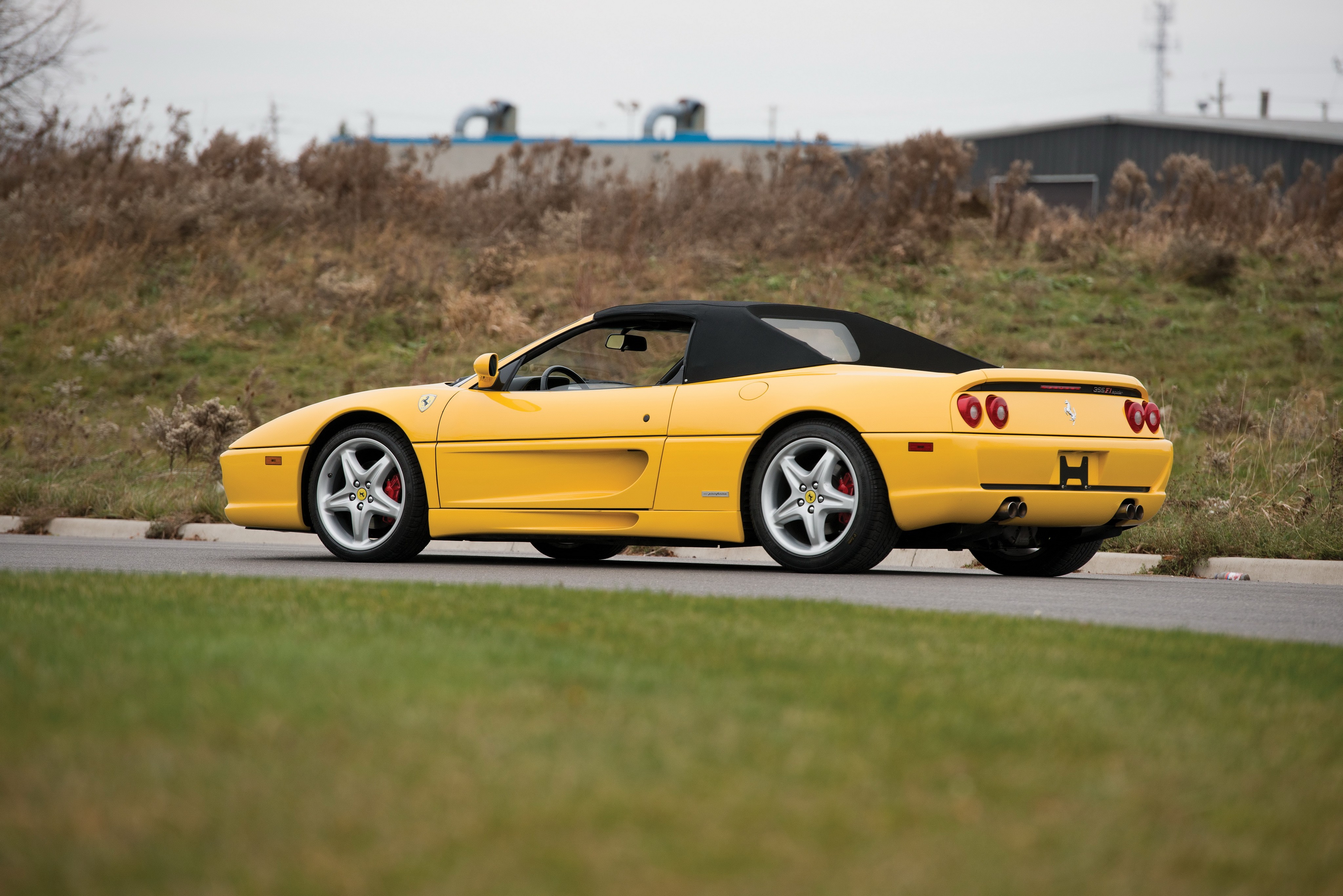 Ferrari F355 Spider photo 40