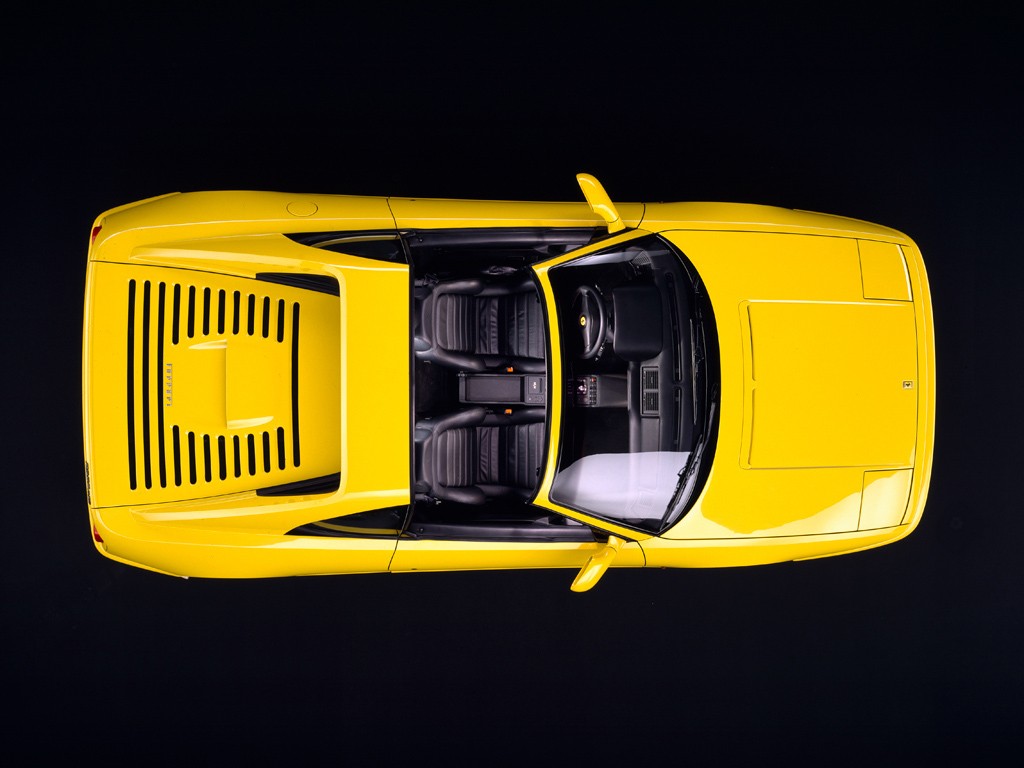 Ferrari F355 photo 7