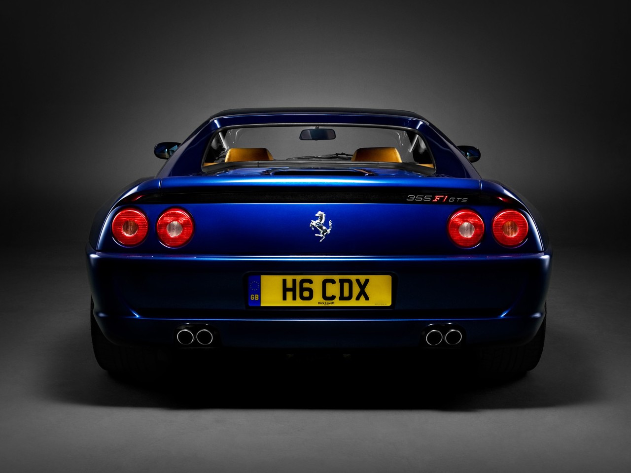 Ferrari F355 photo 15