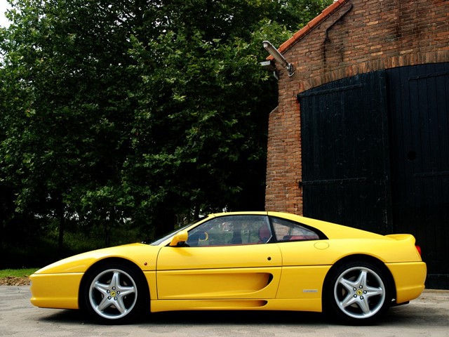 Ferrari F355 foto 2