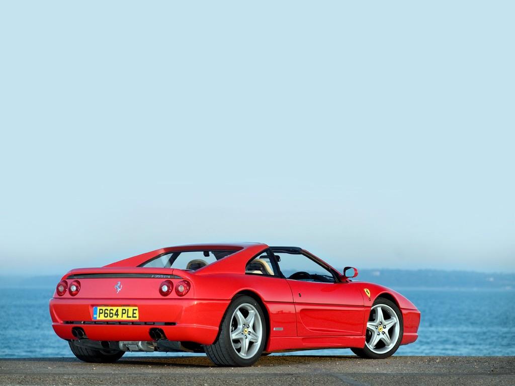 Ferrari F355 photo 4