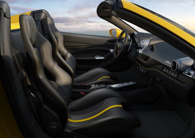 Ferrari F8 foto 9