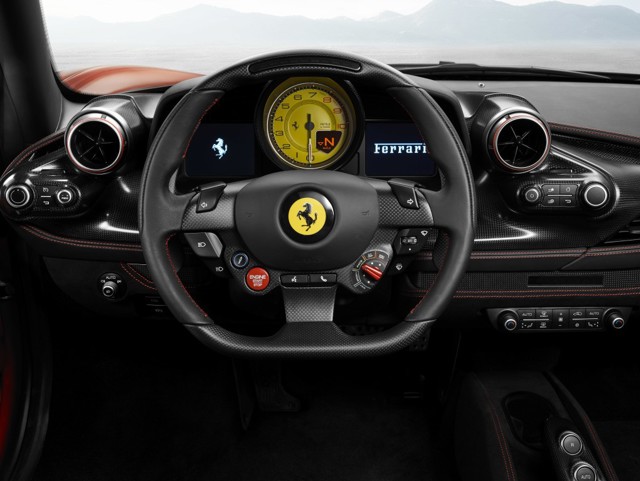 Ferrari F8 Foto 31