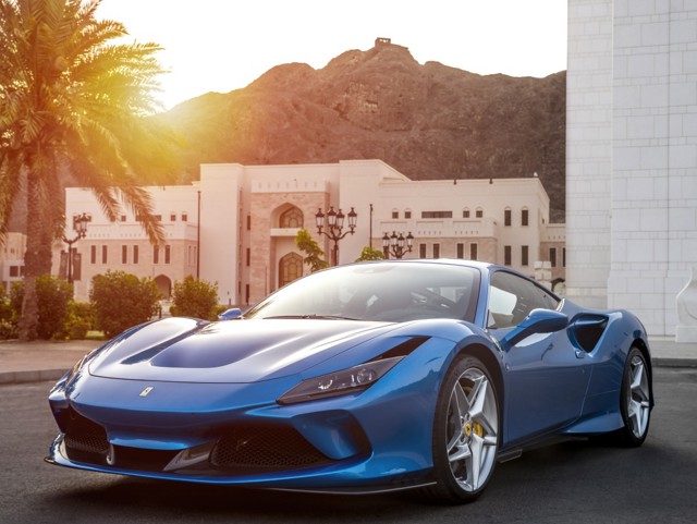 Ferrari F8 Foto 12