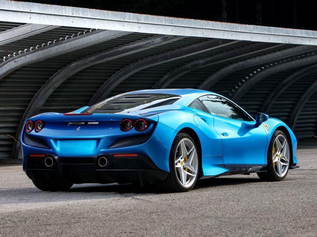 Ferrari F8 Foto 13