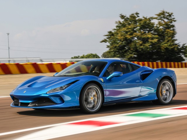 Ferrari F8 Foto 14