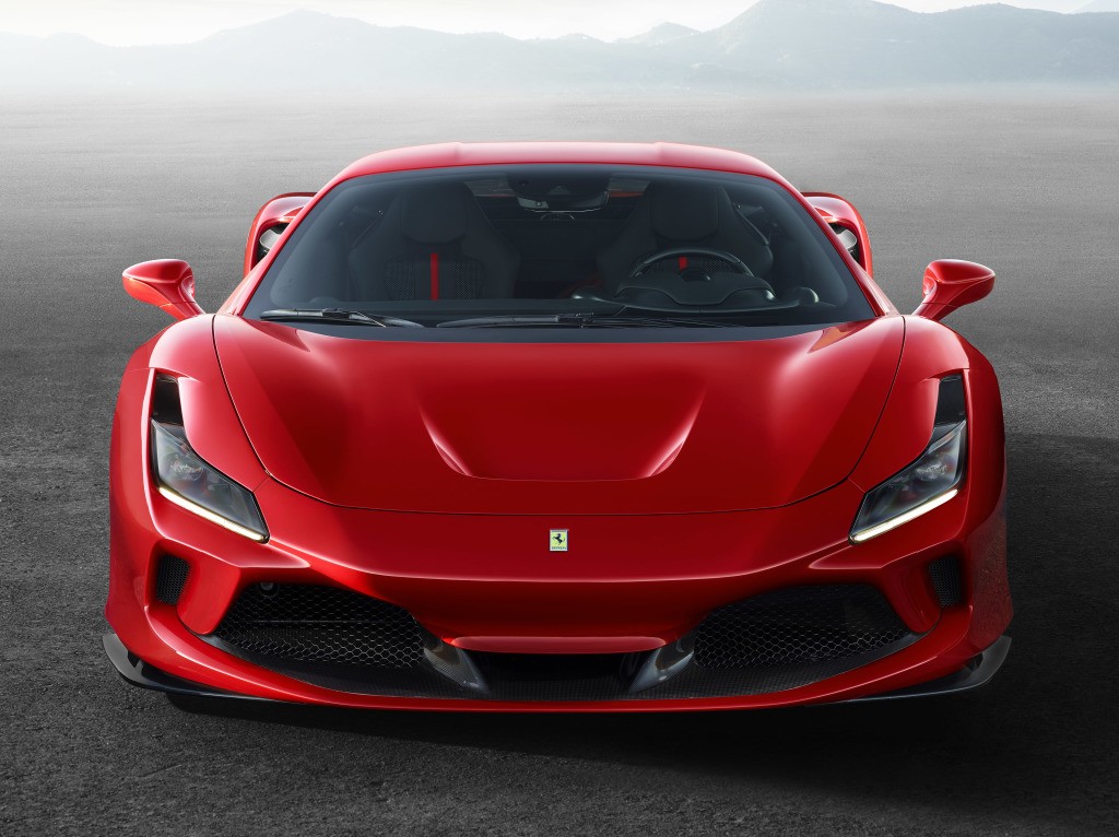Ferrari F8 photo 4