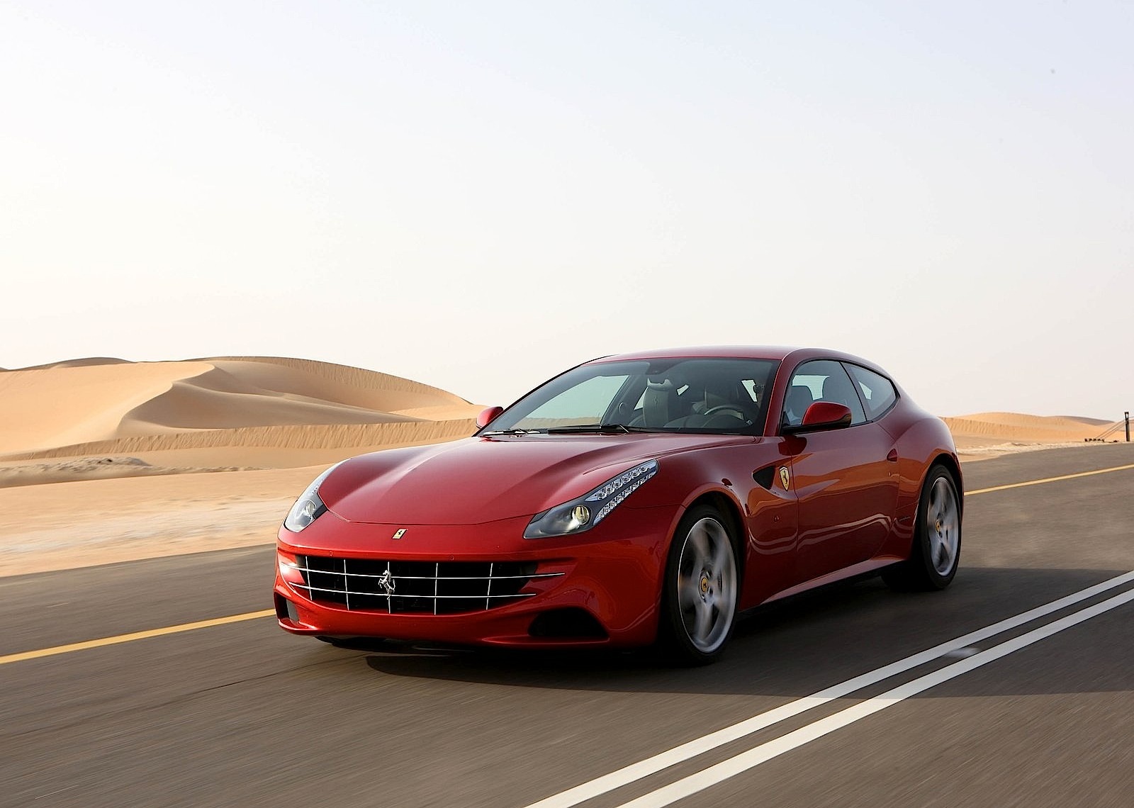 Ferrari Ff photo 29