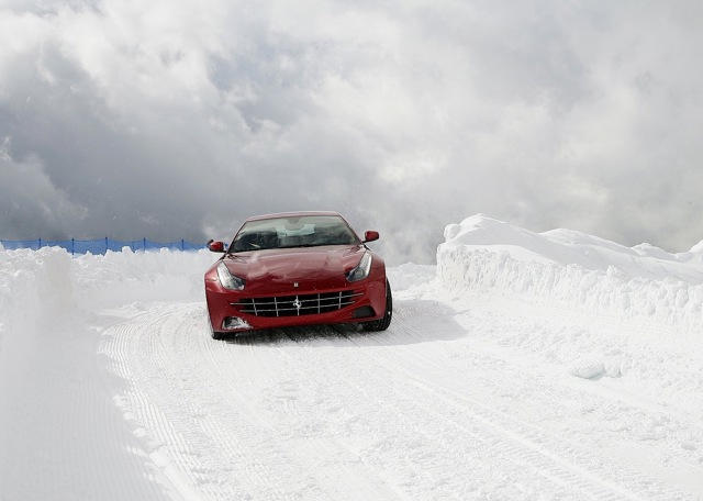 Ferrari Ff photo 80